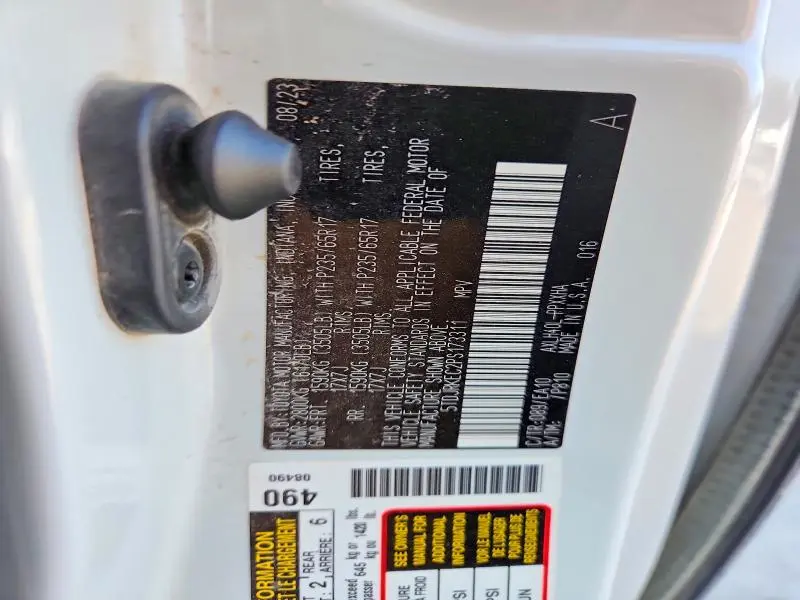 2023 TOYOTA SIENNA XLE  
