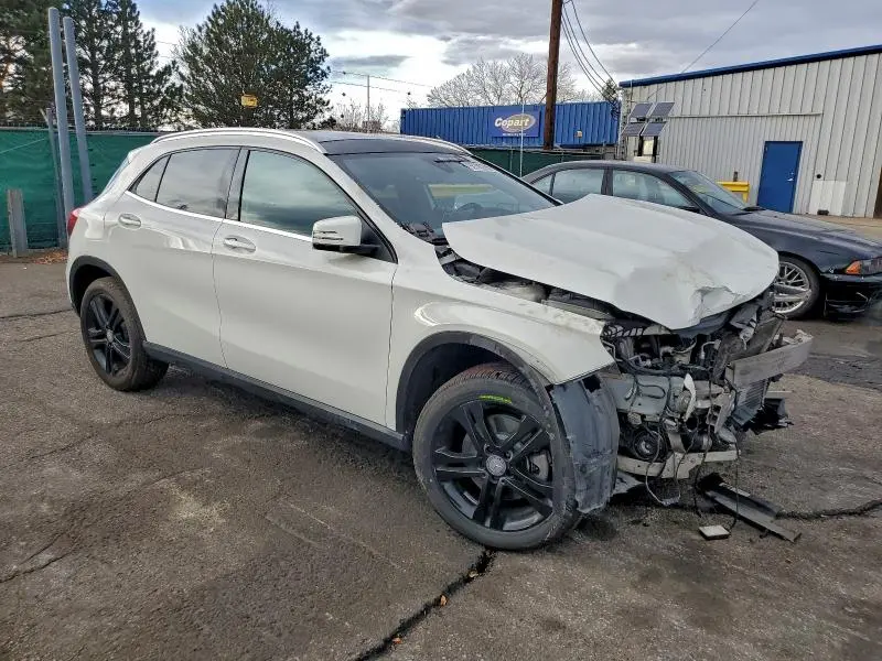 2016 MERCEDES-BENZ GLA 250 4MATIC  