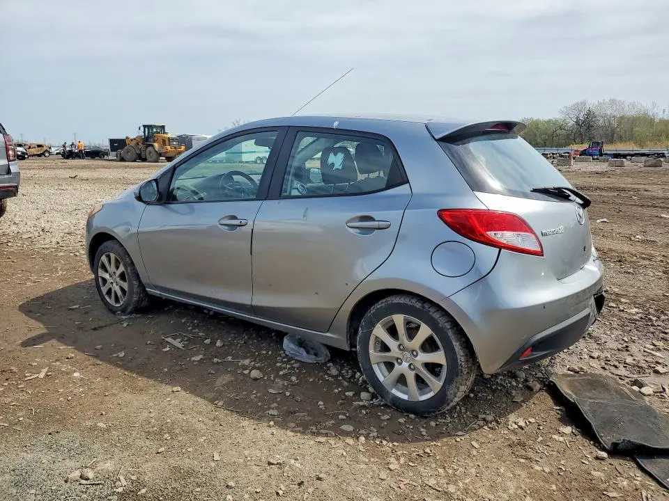 2013 MAZDA MAZDA2   