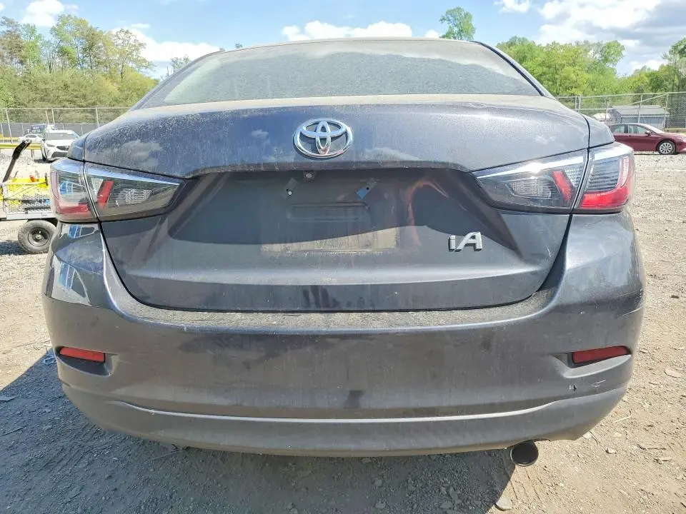 2017 TOYOTA YARIS   