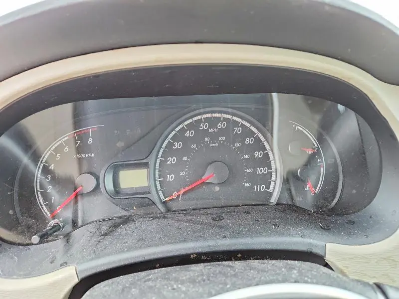 2013 TOYOTA SIENNA LE  