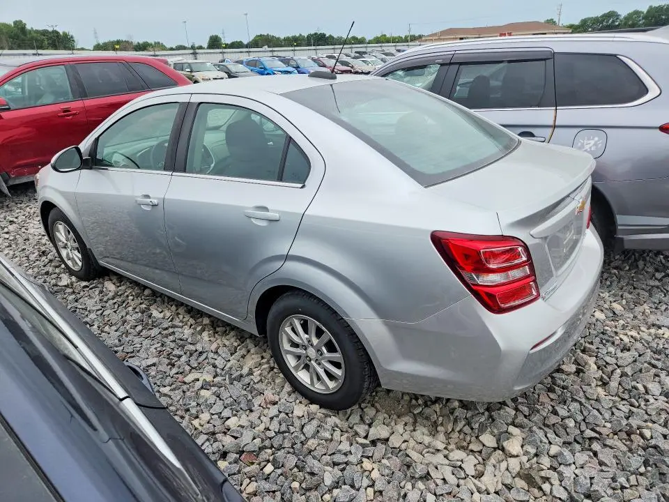 2017 CHEVROLET SONIC LT  