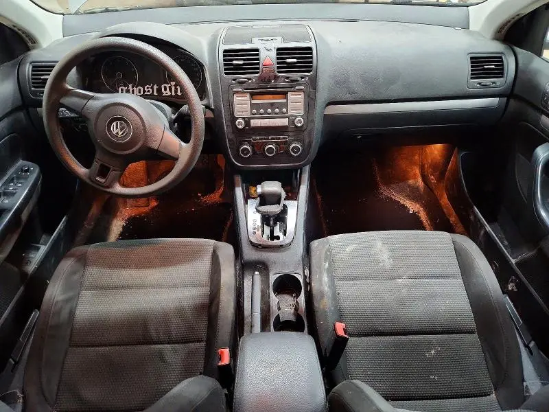 2010 VOLKSWAGEN JETTA S  