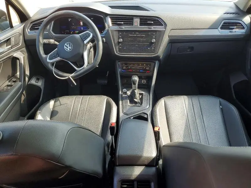 2022 VOLKSWAGEN TIGUAN SE  