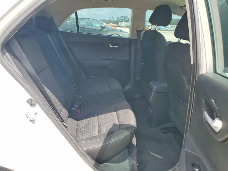 2023 KIA RIO S  