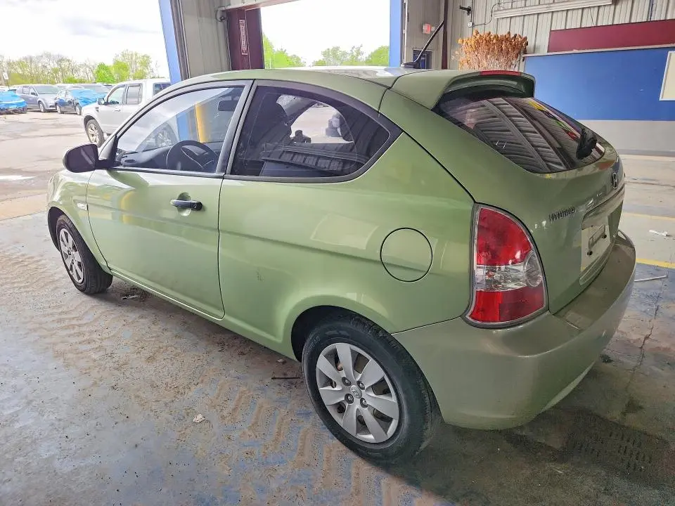 2011 HYUNDAI ACCENT GL  