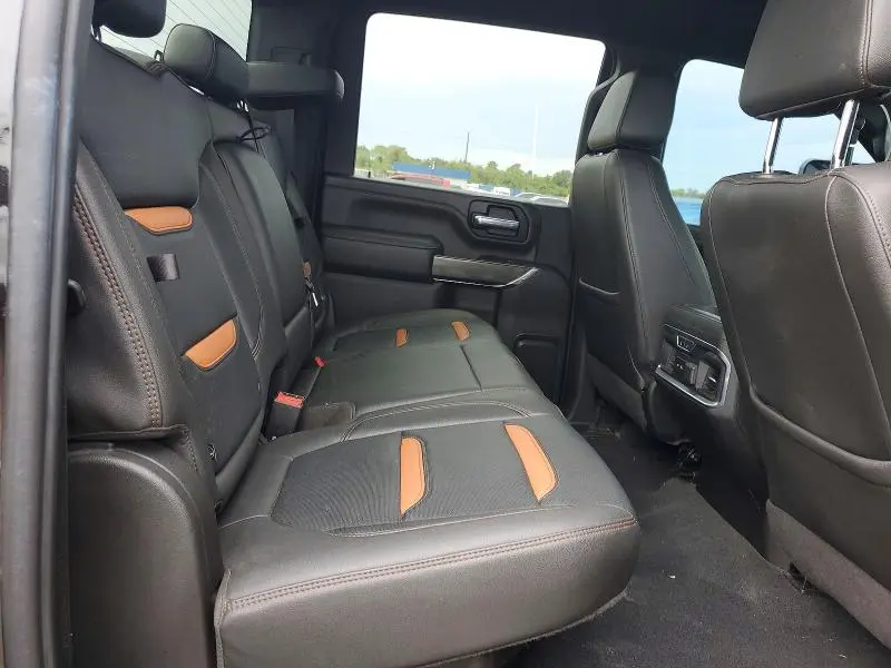 2021 GMC SIERRA K2500 AT4  