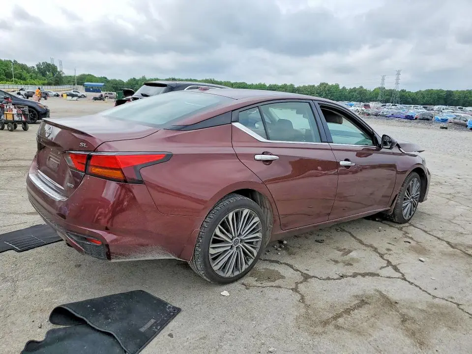 2023 NISSAN ALTIMA SL  