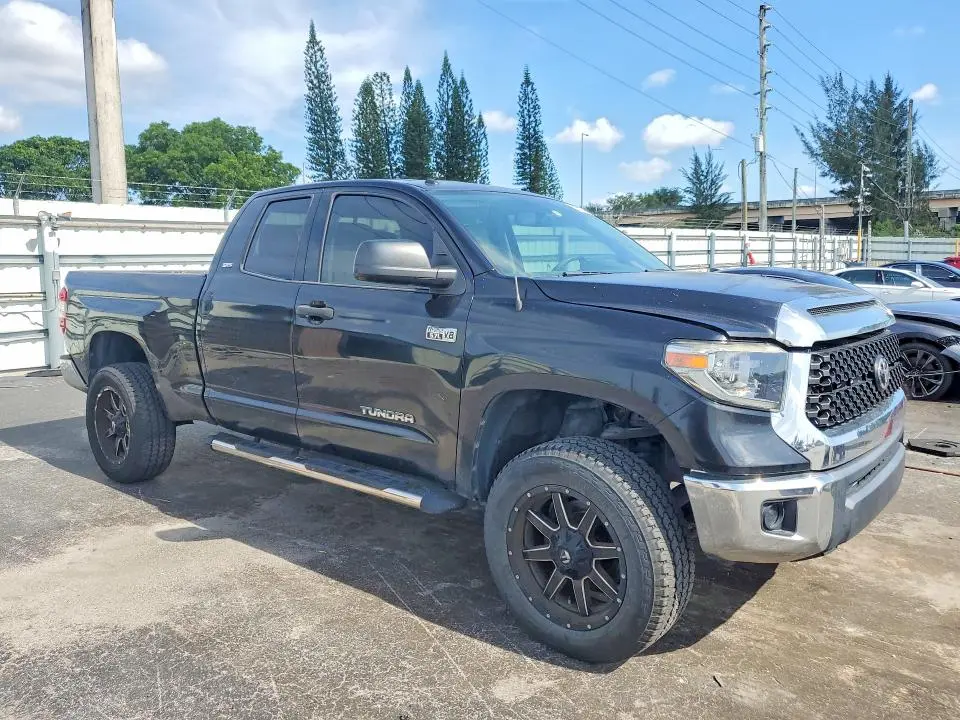 2015 TOYOTA TUNDRA SR5  