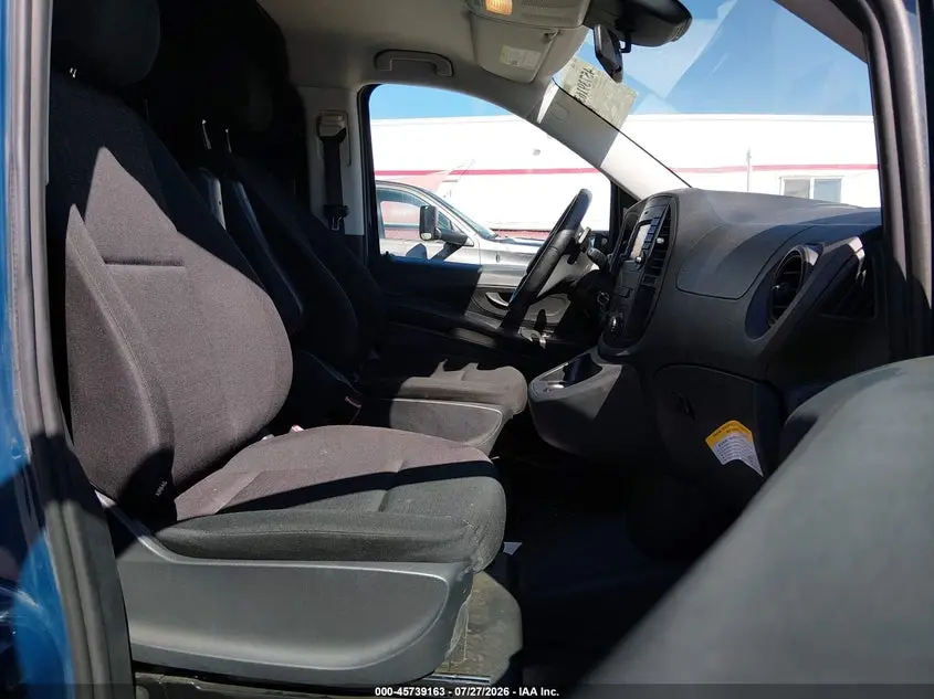 2019 MERCEDES-BENZ METRIS  