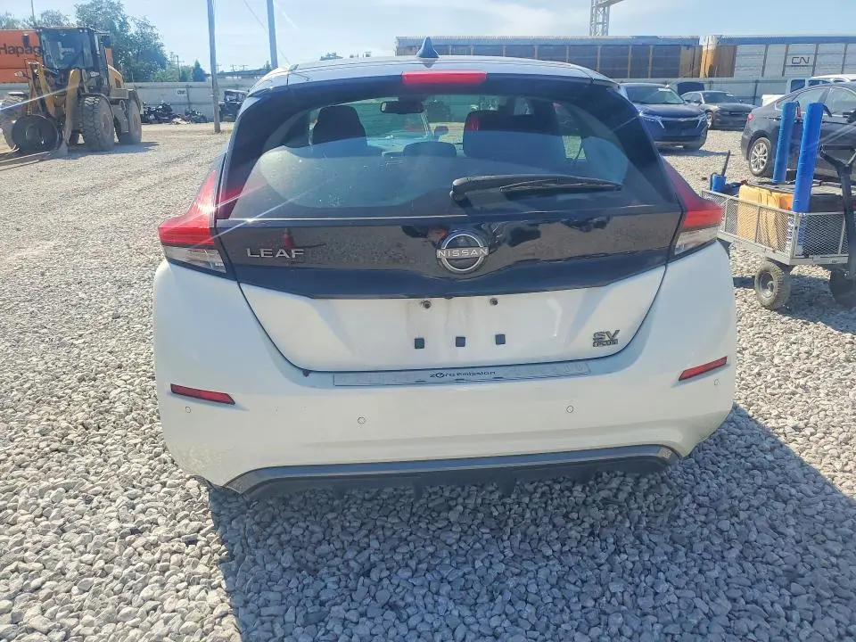 2023 NISSAN LEAF SV PLUS  