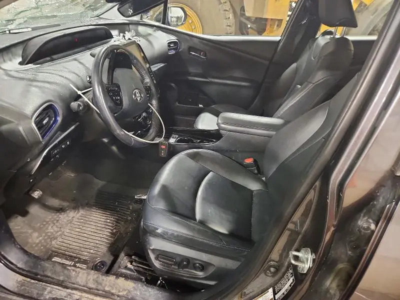 2021 TOYOTA PRIUS LIMITED  
