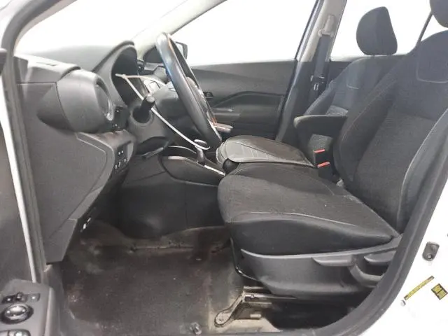 2021 NISSAN KICKS S