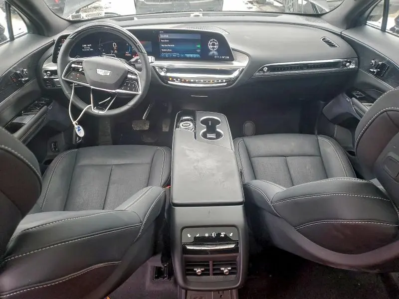 2024 CADILLAC LYRIQ LUXURY  