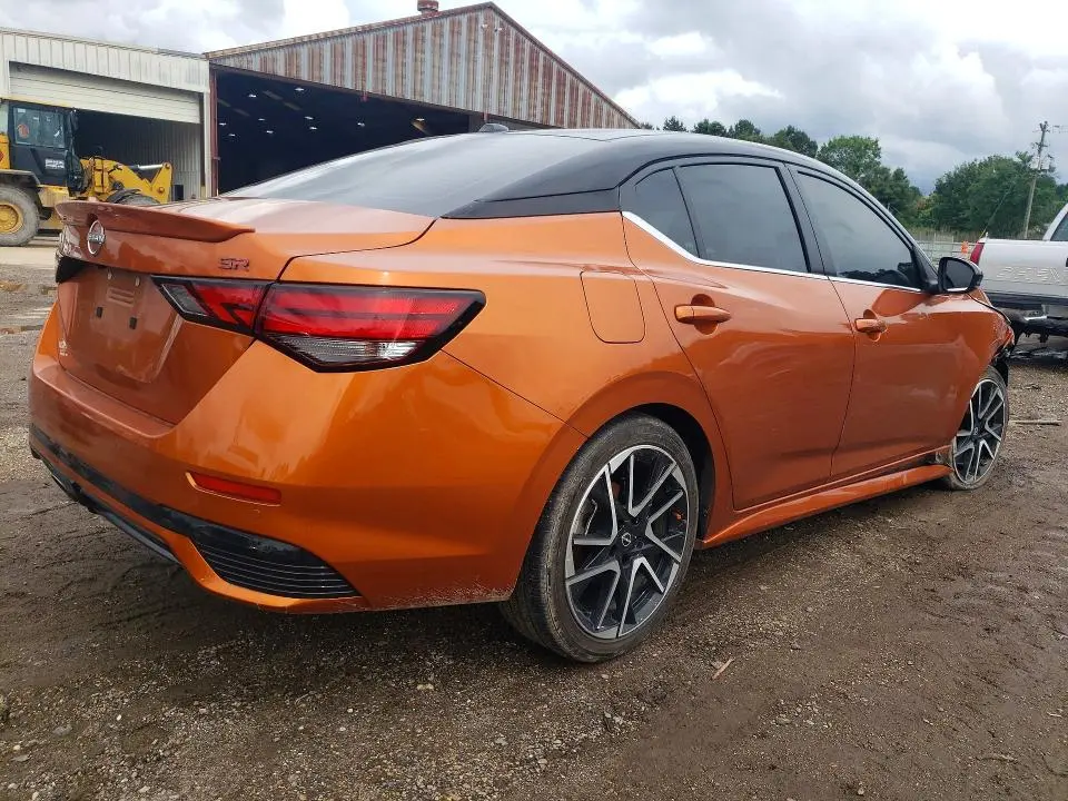 2025 NISSAN SENTRA SR  
