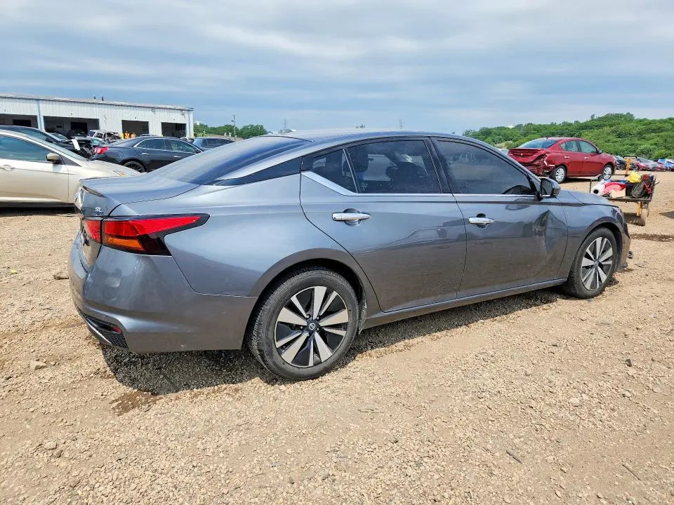 2020 NISSAN ALTIMA SL  