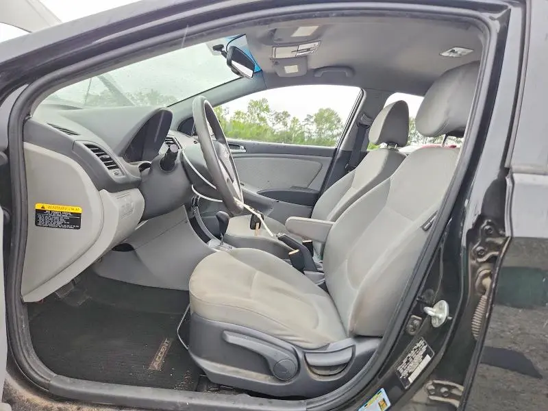 2014 HYUNDAI ACCENT GS  