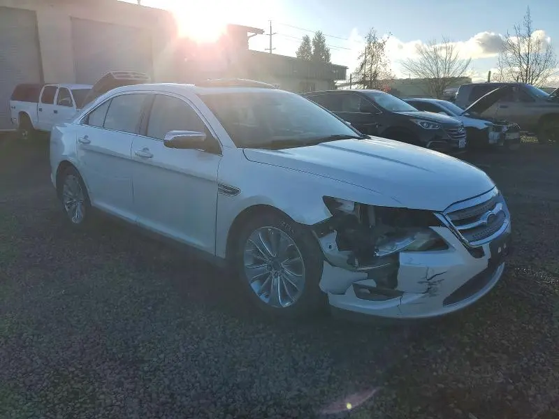 2011 FORD TAURUS LIMITED  