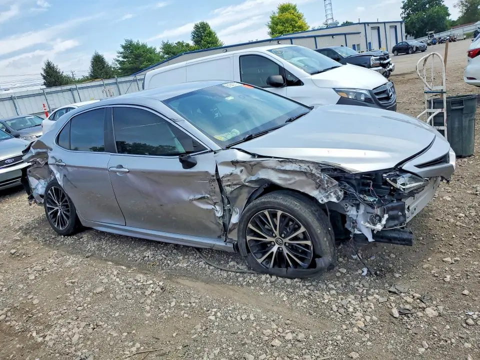 2019 TOYOTA CAMRY SE  