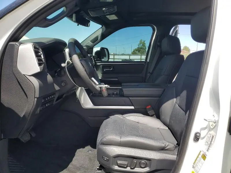 2025 TOYOTA TUNDRA PLATINUM HV  