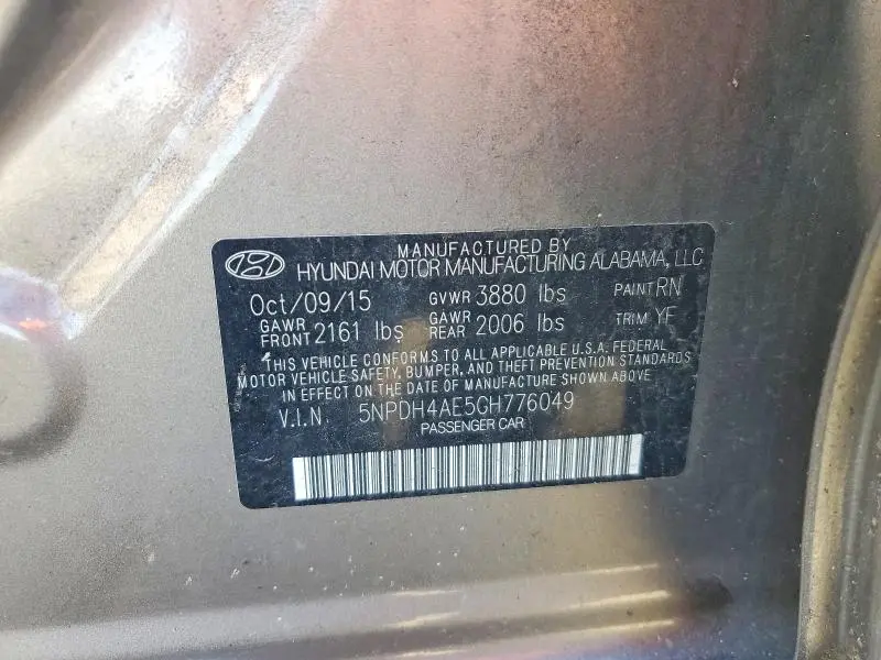 2016 HYUNDAI ELANTRA SE  