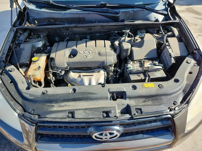 2011 TOYOTA RAV4 BASE  