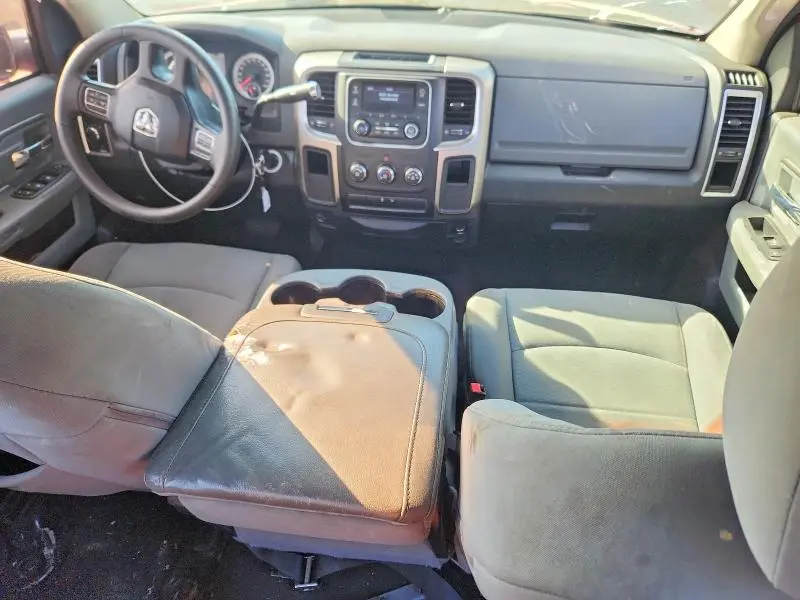 2013 RAM 1500 SLT  