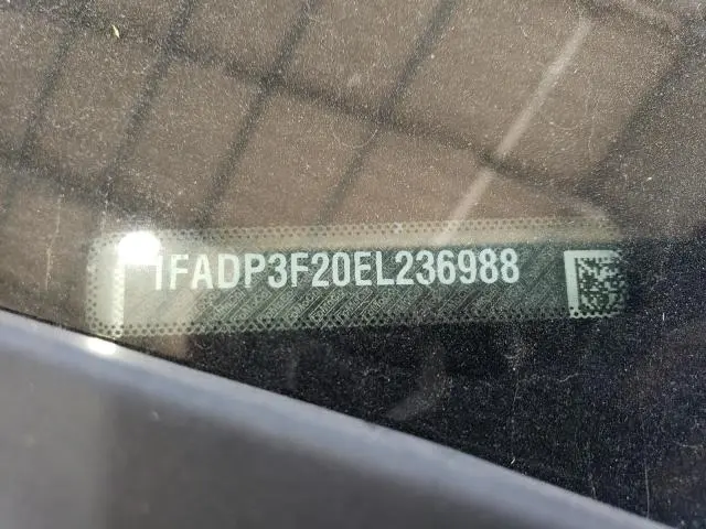 2014 FORD FOCUS SE  