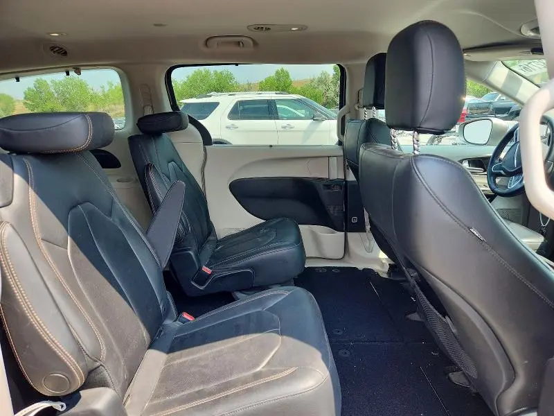 2017 CHRYSLER PACIFICA TOURING L  