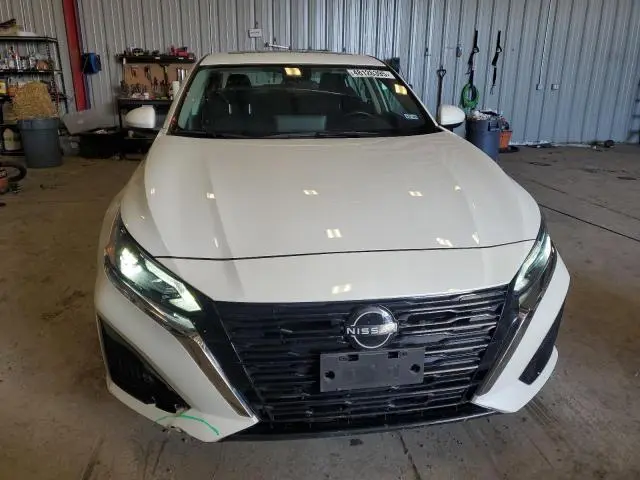 2023 NISSAN ALTIMA SV  