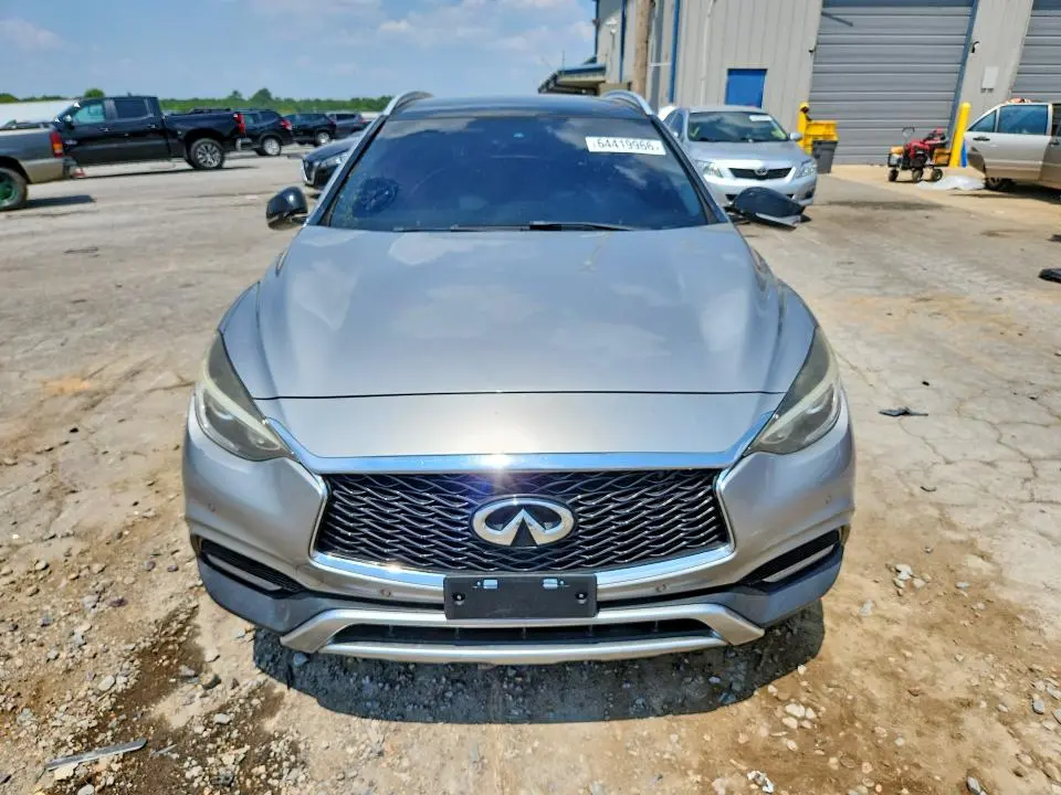 2017 INFINITI QX30 BASE  