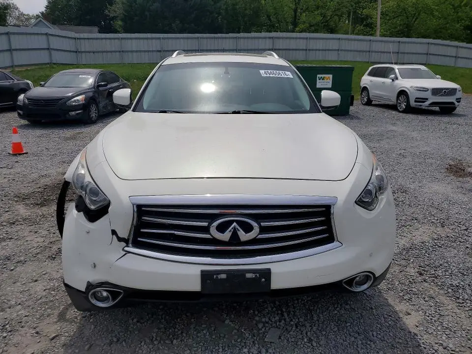 2016 INFINITI QX70 BASE  