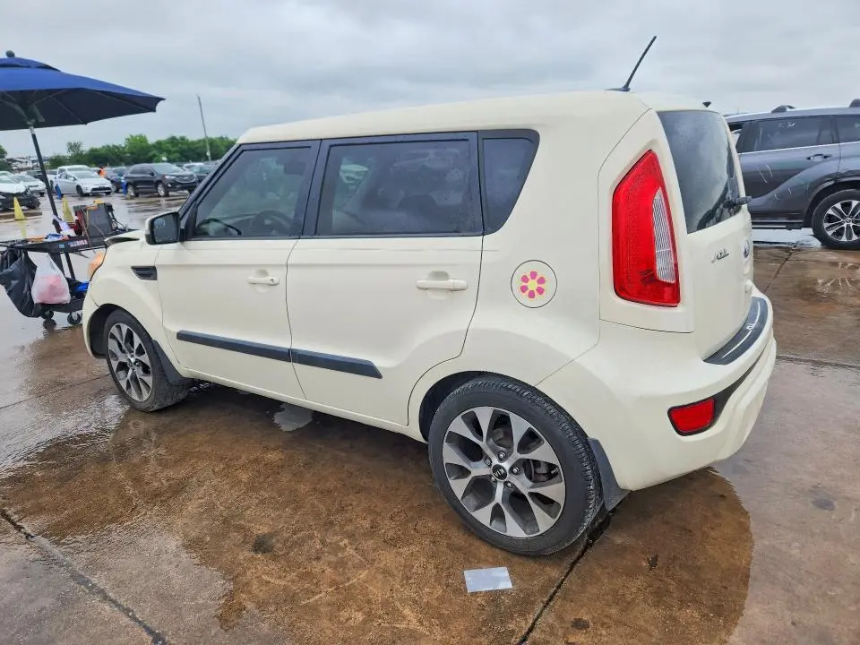 2013 KIA SOUL !  