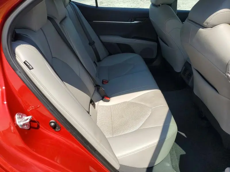 2023 TOYOTA CAMRY XLE  