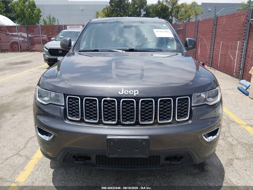 2019 JEEP GRAND CHEROKEE LAREDO E 4X4