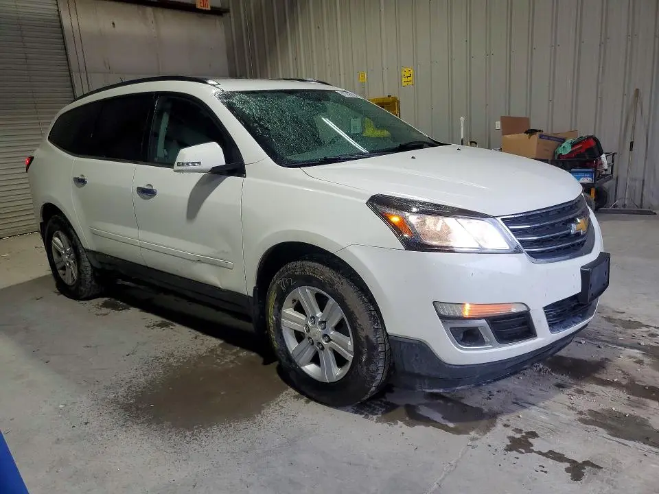 2014 CHEVROLET TRAVERSE LT  