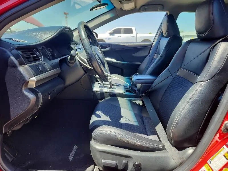2012 TOYOTA CAMRY SE  