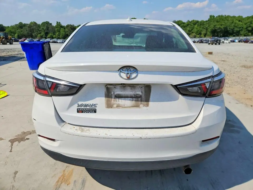 2019 TOYOTA YARIS LE  