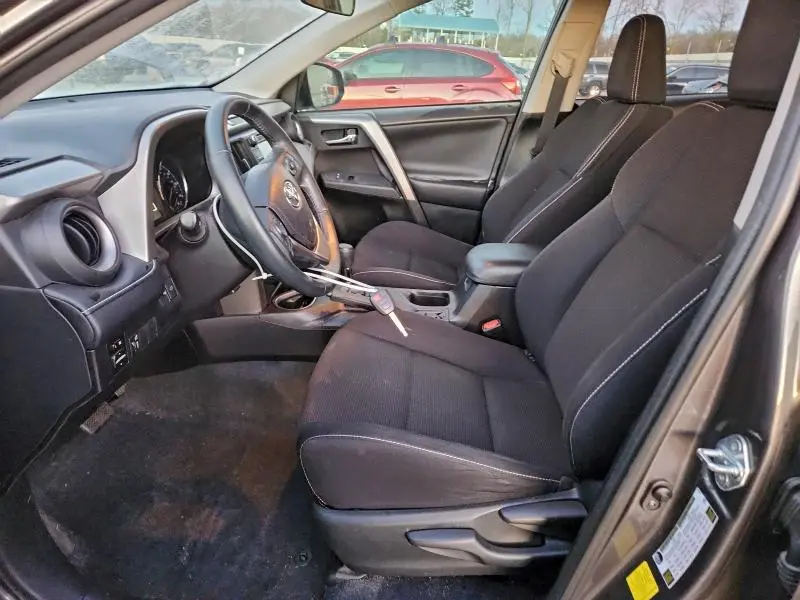 2016 TOYOTA RAV4 XLE  