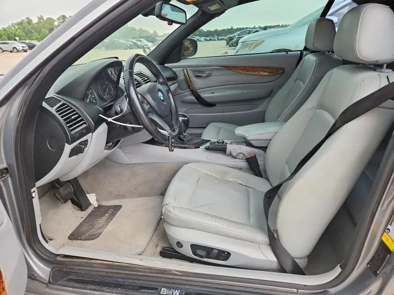 2011 BMW 128 I  
