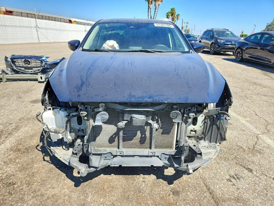2018 MAZDA 3 TOURING  