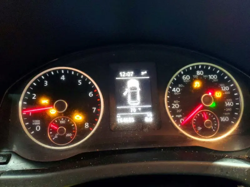 2016 VOLKSWAGEN TIGUAN S  