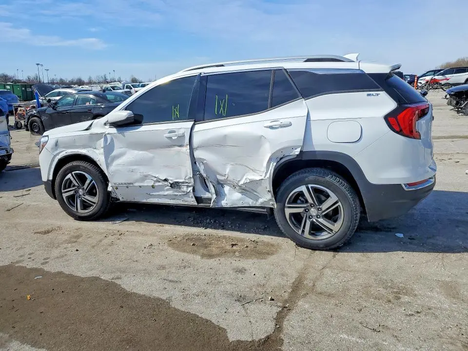 2020 GMC TERRAIN SLT  