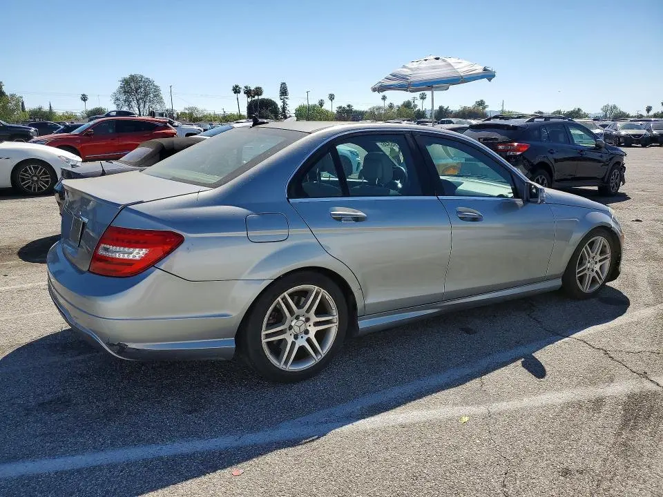 2013 MERCEDES-BENZ C 250  