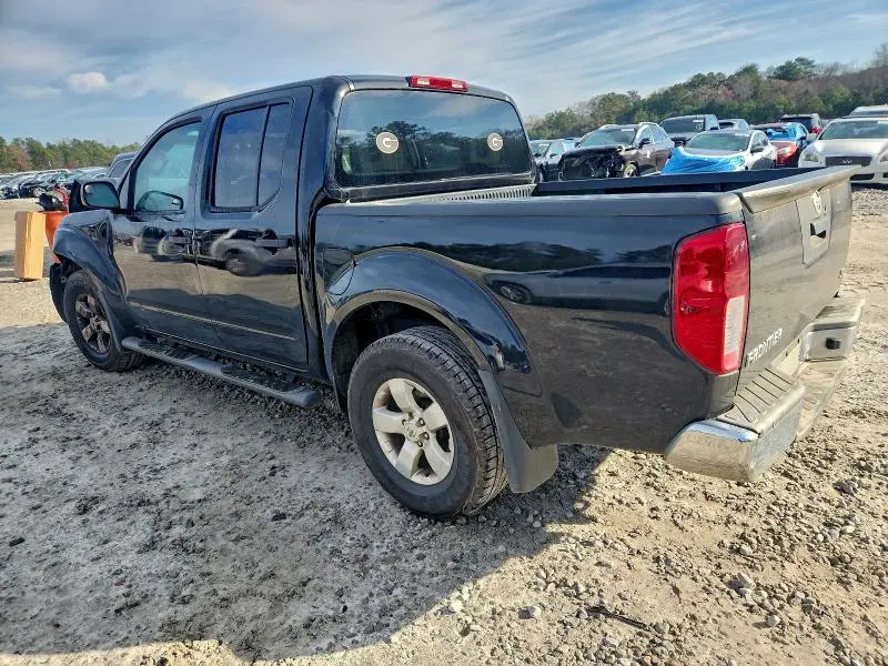 2013 NISSAN FRONTIER S  