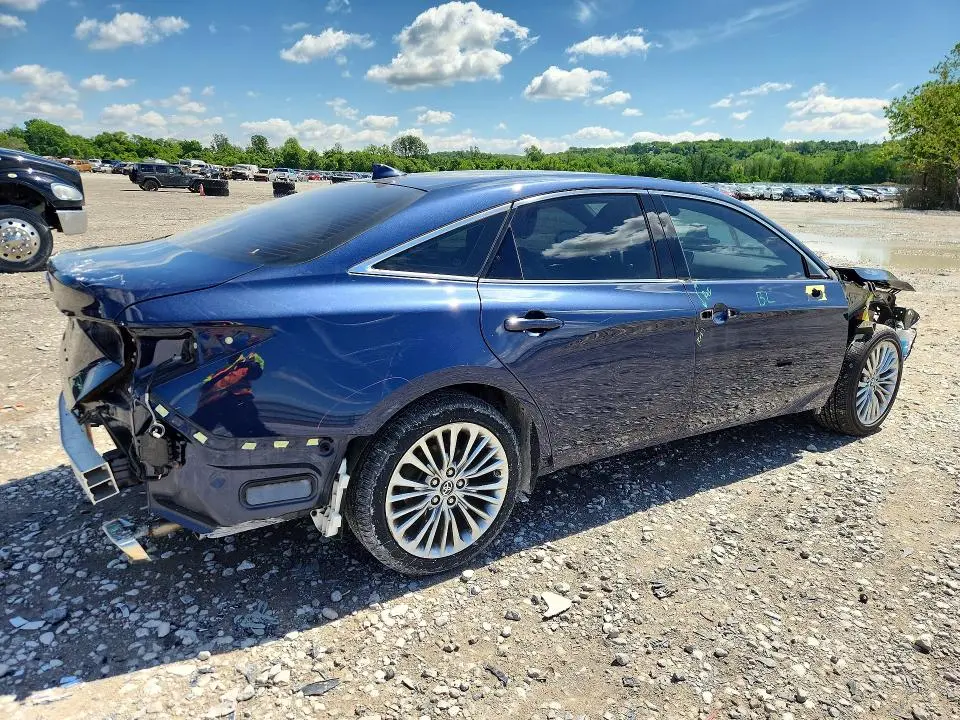 2019 TOYOTA AVALON LIMITED  