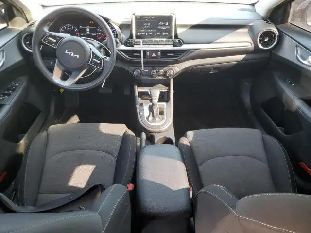 2023 KIA FORTE LX  