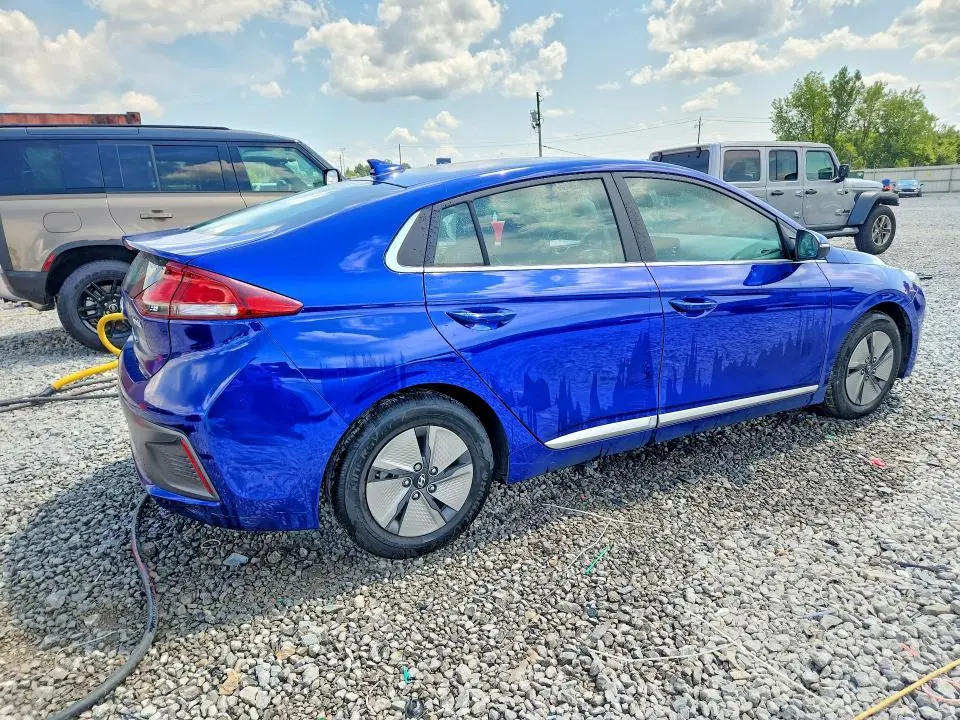 2022 HYUNDAI IONIQ SE  