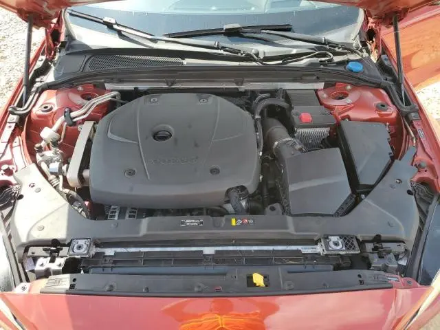 2019 VOLVO S60 T5 R-DESIGN  