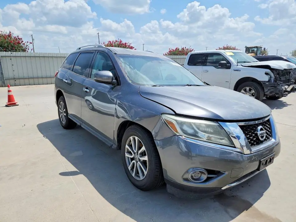 2016 NISSAN PATHFINDER S  